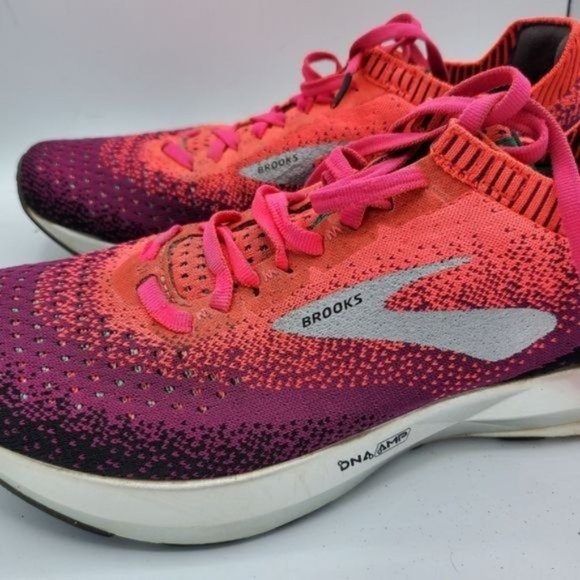Brooks Levitate 2 Women's Pink Purple Running Shoes Size 8.5 - Picture 4 of 12